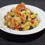 Salată cu Macrou Afumat și Cartofi